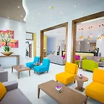 酒店 Loutsiana I & Ii Deluxe 圣纳帕
