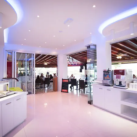 Loutsiana I & Ii Deluxe 酒店 圣纳帕