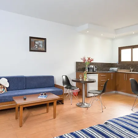 Loutsiana I & Ii Deluxe ホテル アヤナパ