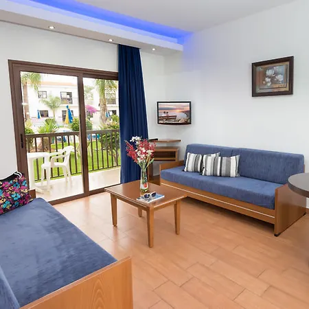 Loutsiana I & Ii Deluxe 3* Agia Napa