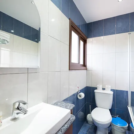 Loutsiana I & Ii Deluxe ホテル