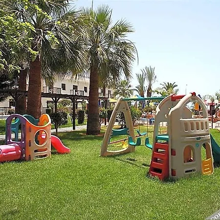 Loutsiana I & Ii Deluxe 3* Ayia Napa