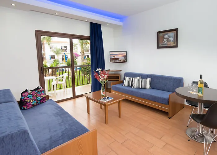 Loutsiana I & Ii Deluxe 3* Ayia Napa