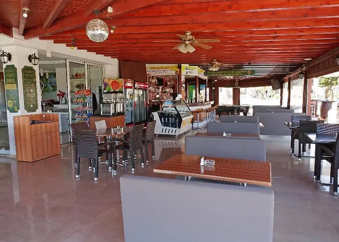 Loutsiana I & Ii Deluxe Hotell 3*