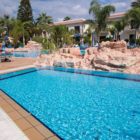 Hotel Loutsiana I & Ii Deluxe